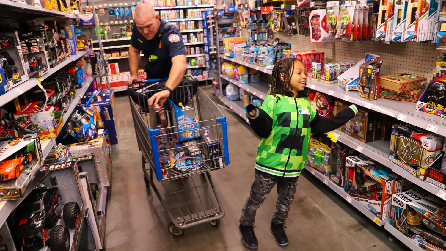 2025 Shop With a Hero