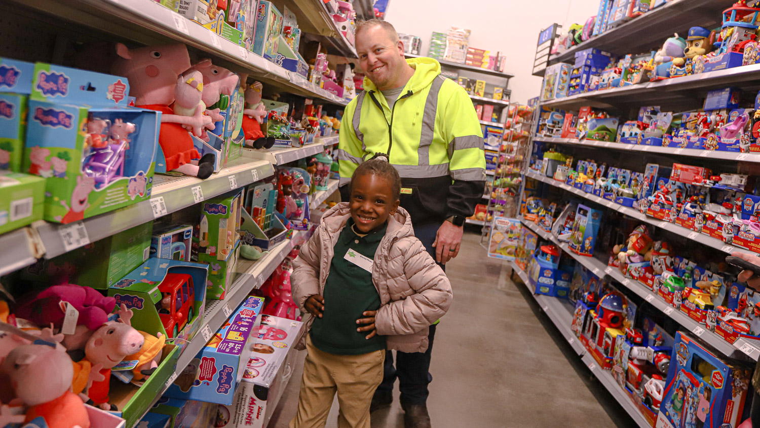 90 Smyrna-area students ‘Shop With a Hero’ during annual event